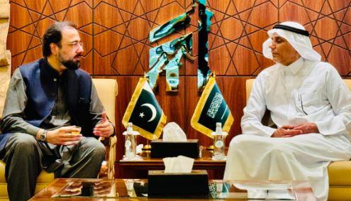 Salik visits Rehlat Manafea Company, reviews Hajj days’ arrangements