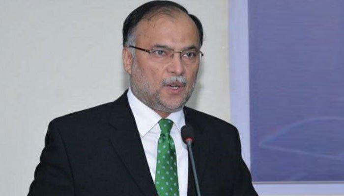 پاکستان کے عوام کو صرف مہنگائی ملی ہے:احسن اقبال