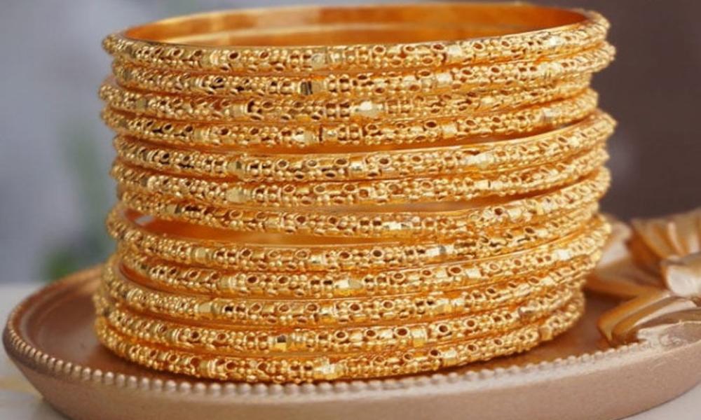 Gold price surges by Rs1,400 per tola