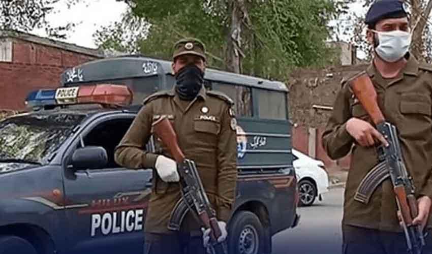 فیصل آباد:دوران ڈکیتی شوہر کے سامنے خاتون سے اجتماعی زیادتی کرنیوالا مرکزی ملزم گرفتار