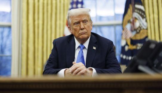 Trump threatens bombing over Iran's nuclear standoff