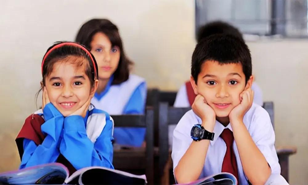 پنجاب کے سرکاری سکولوں میں گرمیوں کے اوقات کار کا نیا شیڈول جاری