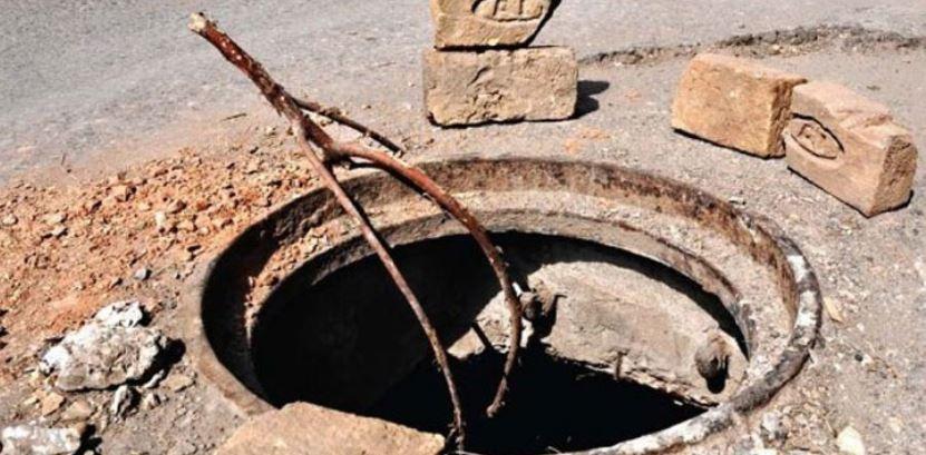 3-year-old dies after falling into open manhole in Karachi