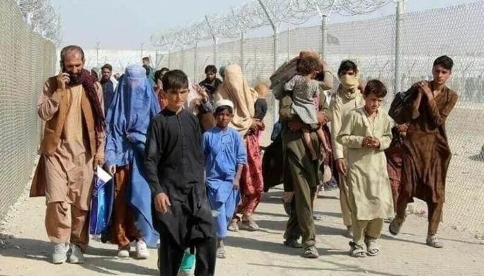 ڈیڈ لائن ختم ہونے کے بعد افغان سٹیزن کارڈرکے حامل افراد کی گرفتاریاں شروع