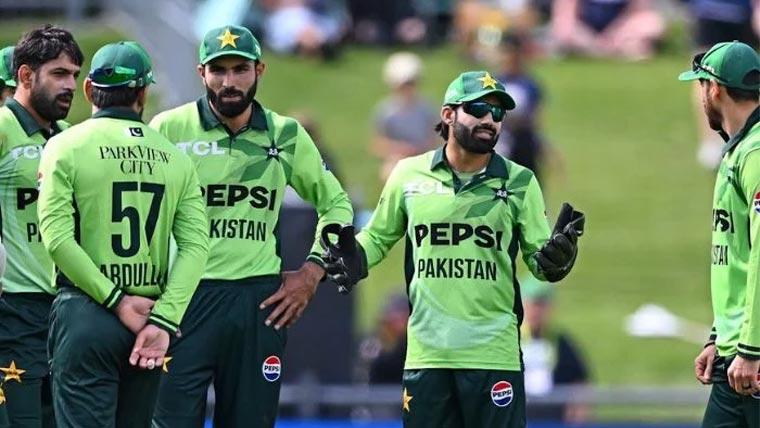 آئی سی  سی نے نیوزی لینڈ کیخلاف تیسرے ون ڈے میں پاکستانی ٹیم کو جرمانہ عائد کر دیا