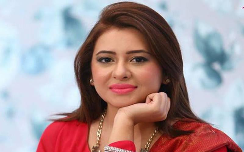 شوبز انڈسٹری کے بہت سارے مرد اپنی بیویوں پر تشدد کرتے ہیں، رابعہ انعم کا دعویٰ