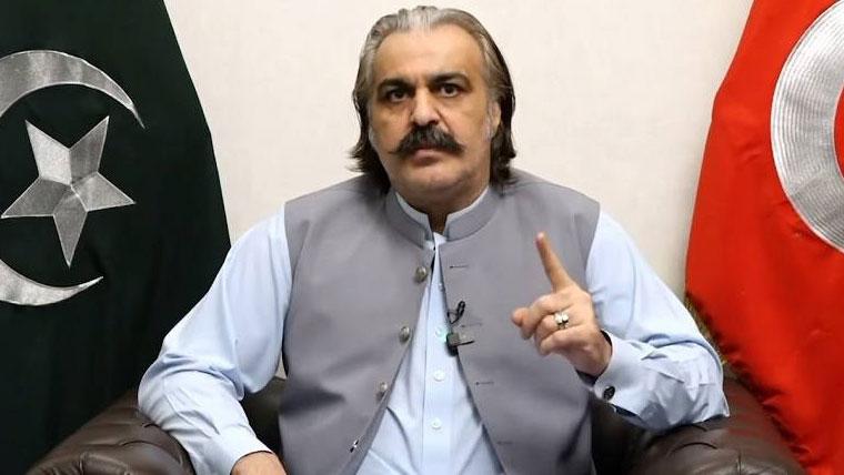بانی پی ٹی آئی کی بہنوں کی گرفتاری کا وقت آنے پر حساب لیا جائے گا، علی امین گنڈاپور