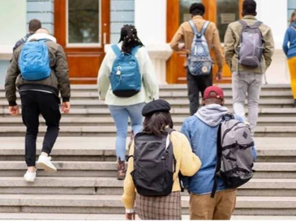امریکا کا  گلوبل انڈر گریجویٹ ایکسچینج پروگرام برائے پاکستان بند کرنے کا اعلان