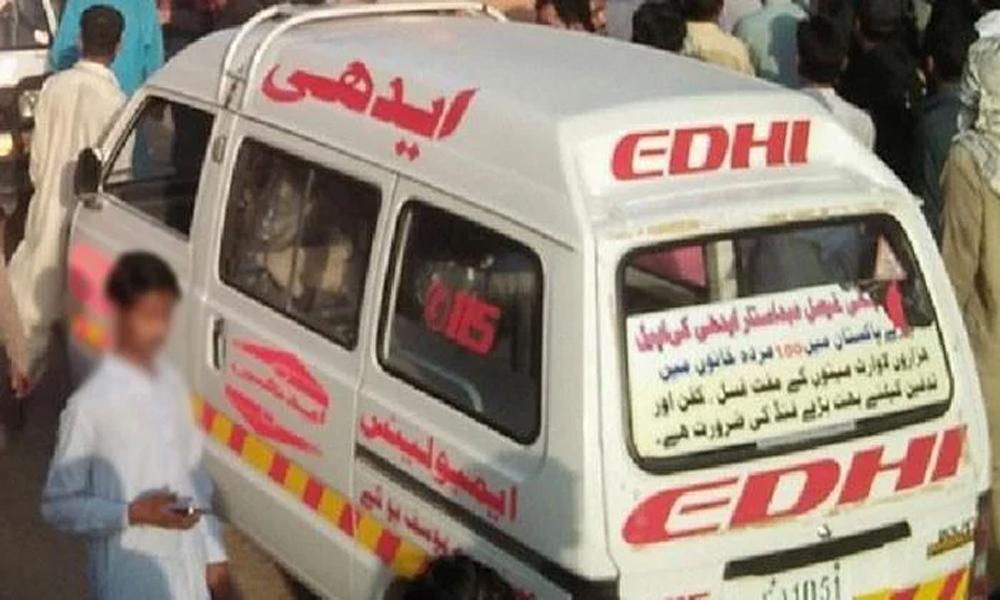 Three people killed as truck hits motorcycle-rickshaw in Lahore