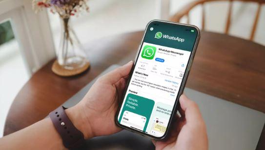 WhatsApp adds media & links tab for channels to make browsing easier