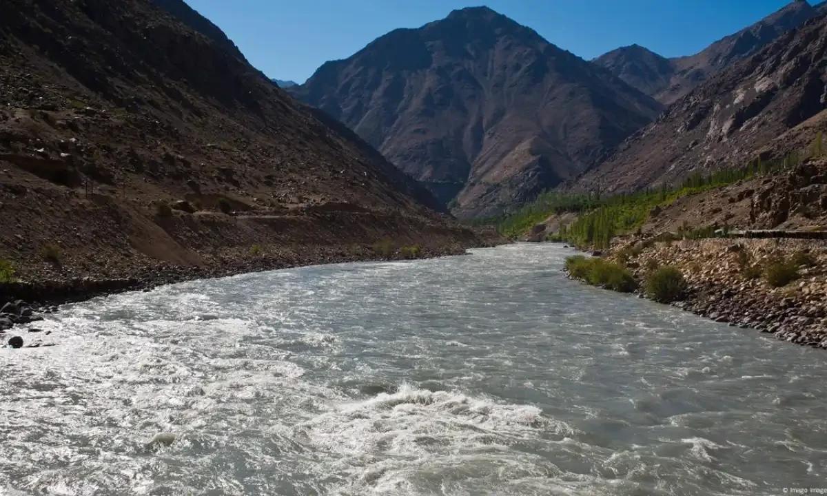 پاکستان کا  سندھ طاس معاہدے کی معطلی پر بھارت کو باقاعدہ نوٹس دینے کا فیصلہ