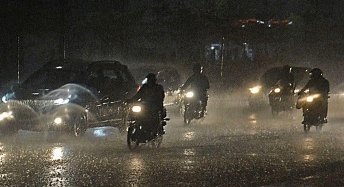 Karachi may get evening rain after days of heat