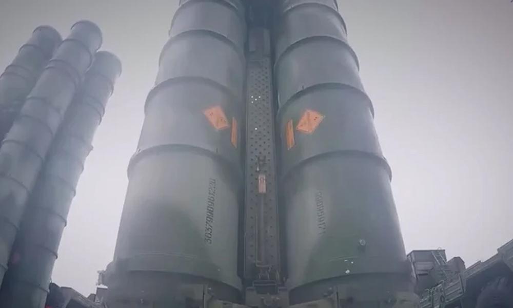 Pakistan's JF-17 Thunder destroys India's S-400 defense system