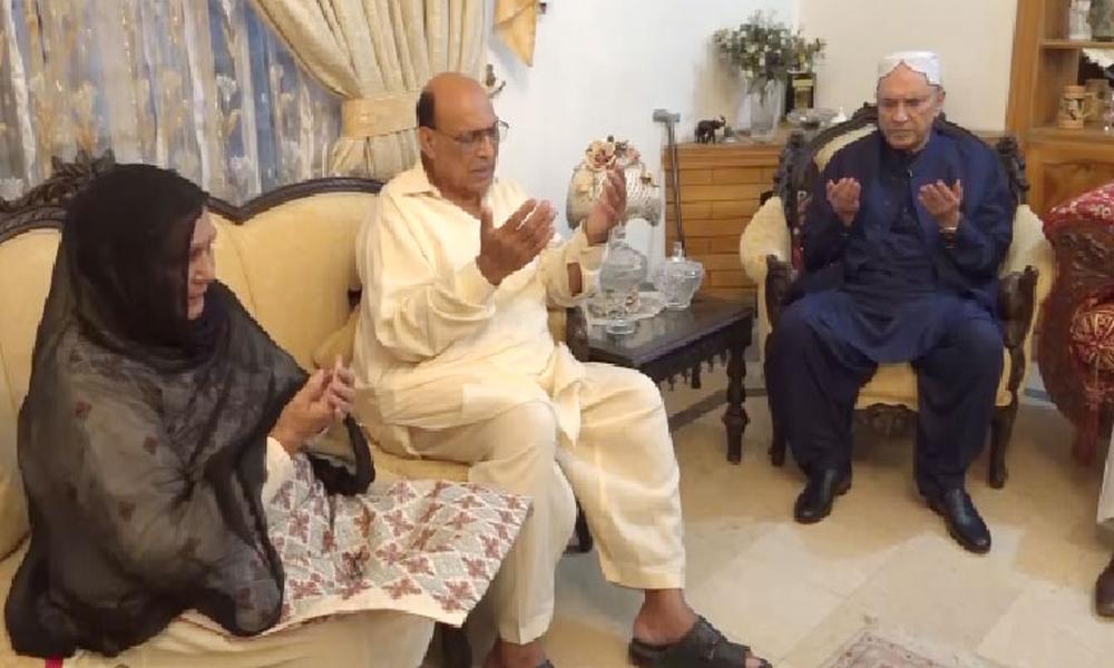 President expresses condolences to family of Sqn Ldr Usman Yousuf Shaheed