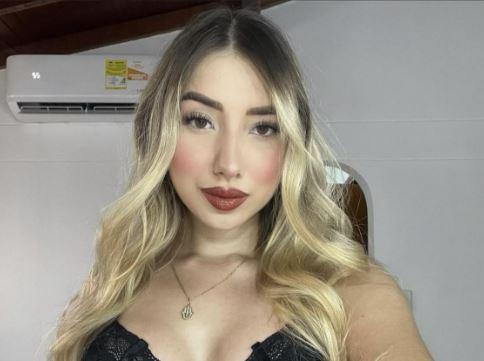 Colombian influencer María shot dead outside home
