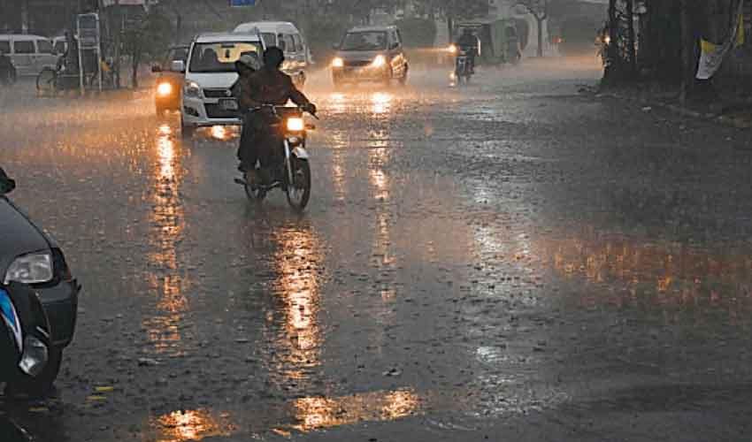 Rain and dust storms likely in Islamabad, Lahore, Peshawar