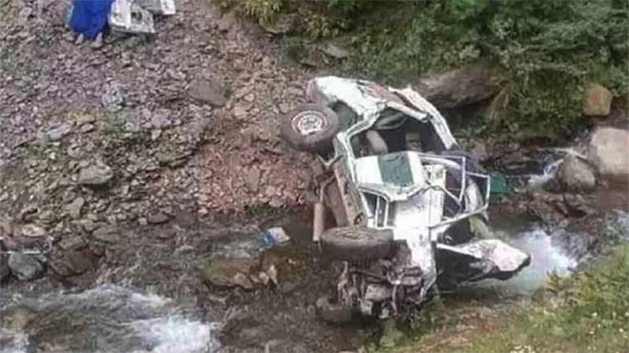 Two killed as car plunges into ravine in Kaghan