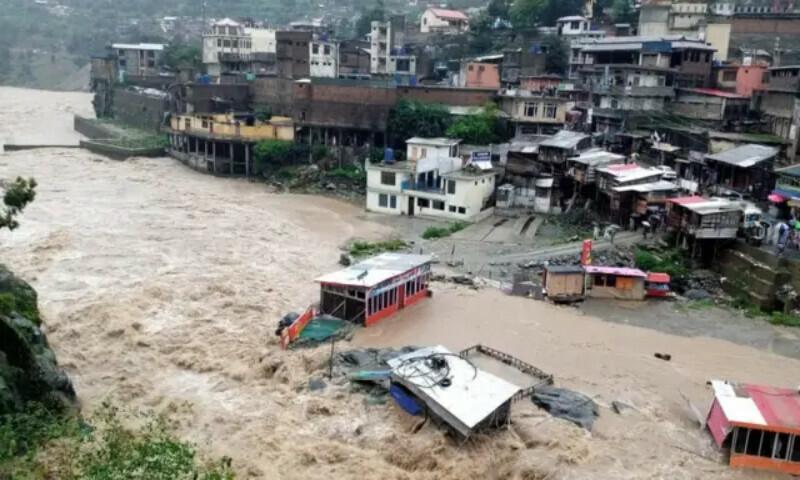 دریائے سوات کے فضا گٹ کے مقام پر شدید طغیانی، سیلابی ریلہ متعدد افراد کو بہا لے گیا
