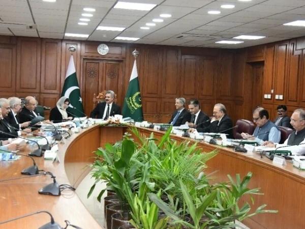 چار ہائیکورٹس کے مستقل چیف جسٹس کی تقرری کےلیےجوڈیشل کمیشن کا اجلاس جاری