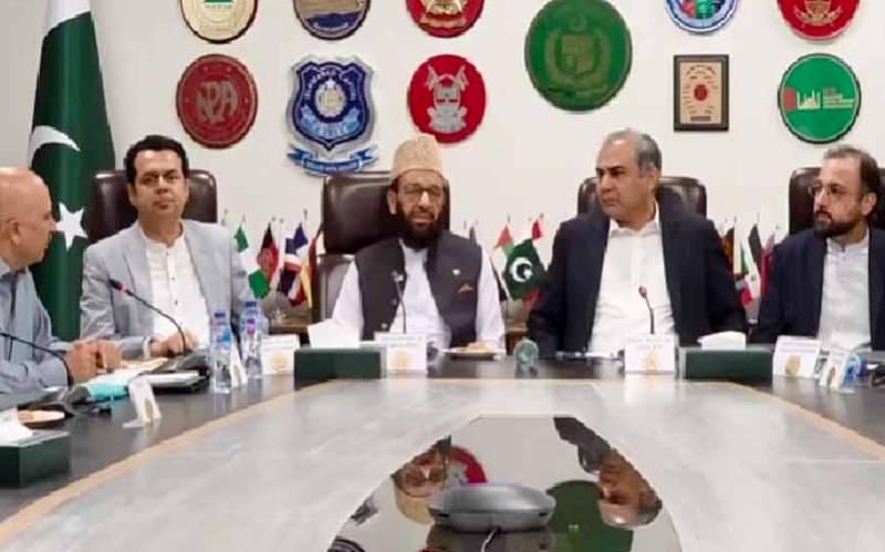 حکومت کا ایران و عراق جانے والے زائرین کیلئے پروازوں میں اضافے کا فیصلہ