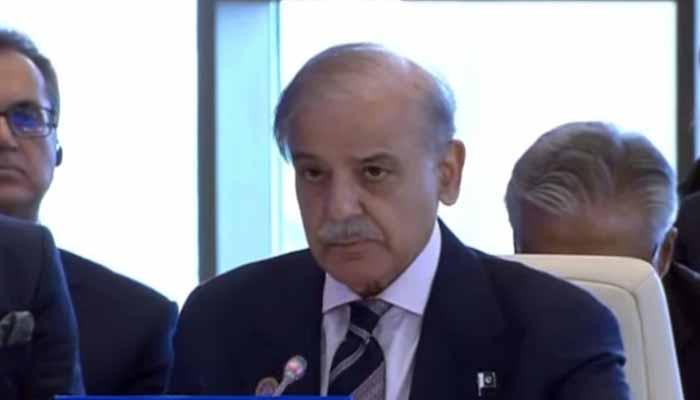  پانی کروڑوں پاکستانیوں کی لائف لائن ہےجس کو روکنا اقدام جنگ کے مترادف ہوگا، شہباز شریف
