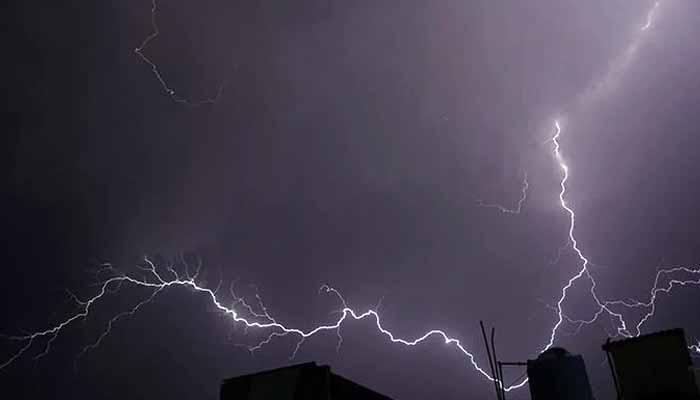 بلوچستان میں طوفانی بارشیں، آسمانی بجلی اور دیوارگرنے سے بچی سمیت 3 جاں بحق،کراچی میں موسم خواشگوار
