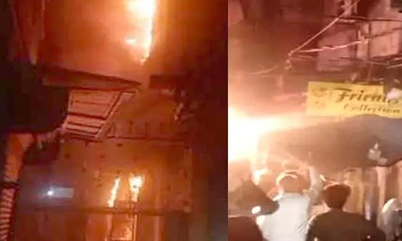  پشاور : رہائشی مکان میں آگ لگنےسے 4 افراد جاں بحق 