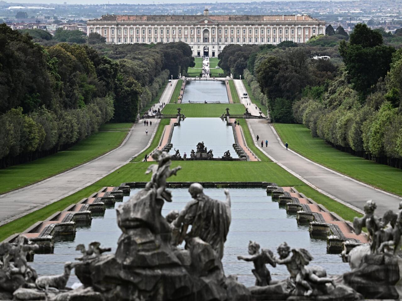 Man arrested in Italy for syphoning water from Royal Palace