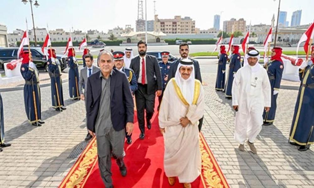 Mohsin Naqvi receives guard of honor in Bahrain, emphasizes increasing security cooperation