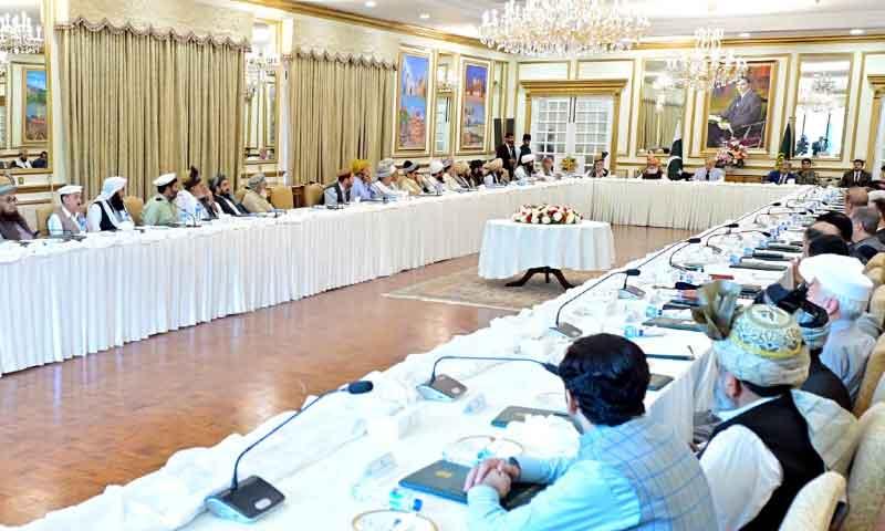 ضم شدہ اضلاع کیلئے تعلیمی کوٹہ بحال، وزیراعظم کا اہم اعلان
