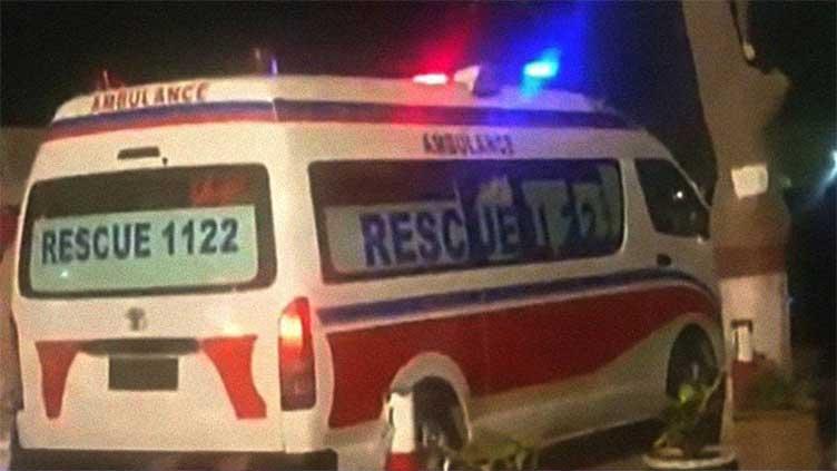 Four electrocuted while installing billboard in Lahore