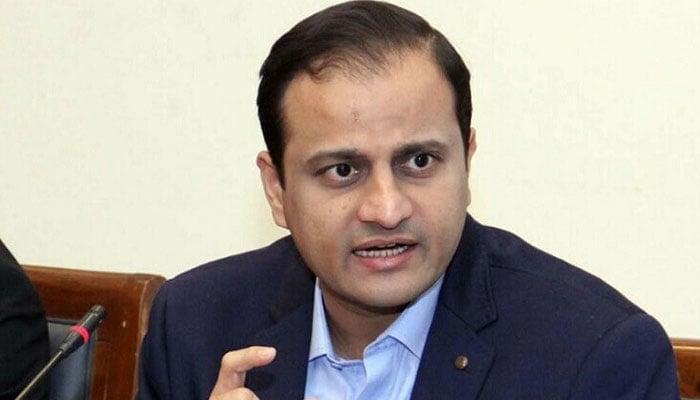 40 ملی میٹر سے زائد بارش کی صورت میں صورتحال خراب ہو جاتی ہے، 100 ملی میٹر بارش ہو چکی ، مئیر کراچی