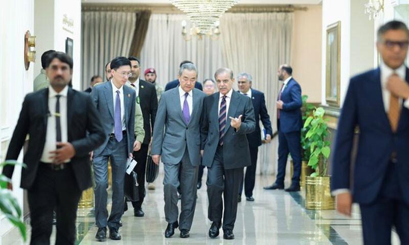 چینی وزیر خارجہ کی وزیراعظم، صدر اور اعلیٰ قیادت سے ملاقاتیں، باہمی تعلقات پر گفتگو