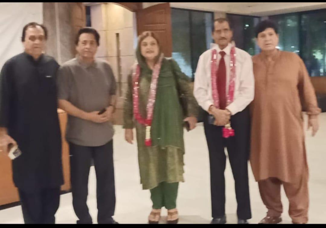 لاہور: لالی وڈ کے معروف فلم رائٹر،اور مصنف ناصر ادیب کے اعزاز میں  تقریب