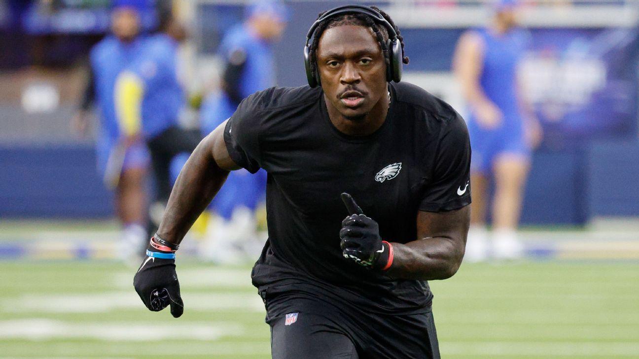 'I'm going to be that person:' Eagles A.J. Brown wants more for himself, and for others