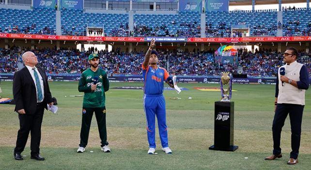 Pakistan win toss, opt to bat first against India in Asia Cup clash