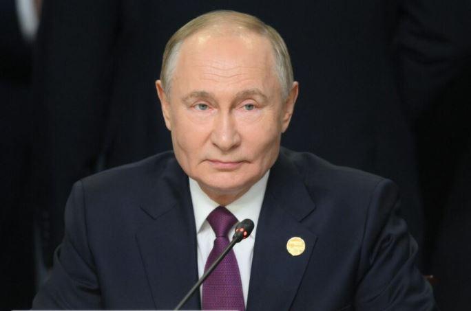 Putin offers Trump one-year extension to nuclear weapons treaty