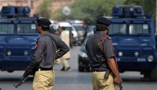 Eight held after gun battle at Karachi's Gulshan-i-Iqbal call centre