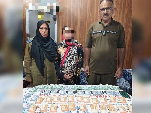 Woman arrested for stealing gold, cash from jewelry shops in Lahore