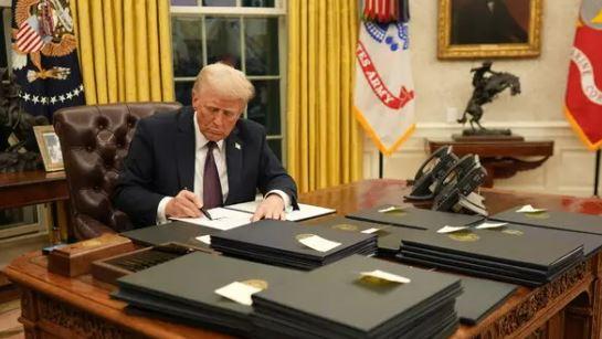 US imposes 100% tariff on Indian pharmaceutical imports