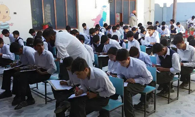 وفاقی تعلیمی بورڈ نے  نیا گریڈنگ سسٹم متعارف کراتے ہوئے  پاسنگ مارکس  کی حد  بڑھا دی