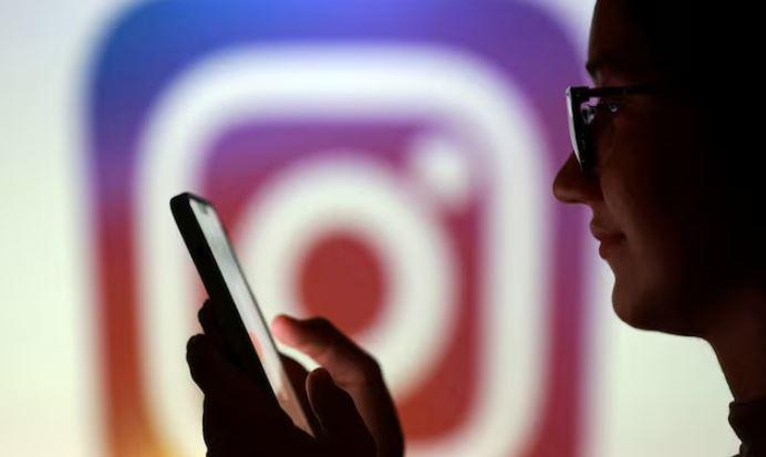Meta to give teens' parents more control after criticism over flirty AI chatbots
