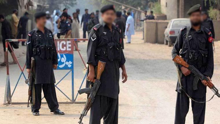 بلوچستان کے ضلع نوشکی میں نامعلوم مسلح افراد  کی فائرنگ سے  دو اہلکار جاں بحق