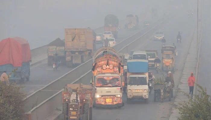 پنجاب کی آبو ہوا انتہائی مضر صحت، لاہور دنیا کے آلودہ شہروں میں آج  دوسرے نمبر پر آ گیا