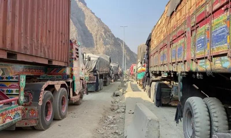 سرحدی کشیدگی:طور خم بارڈر کی بندش سے افغانستان کوایک ماہ میں 45 ملین ڈالر کا نقصان