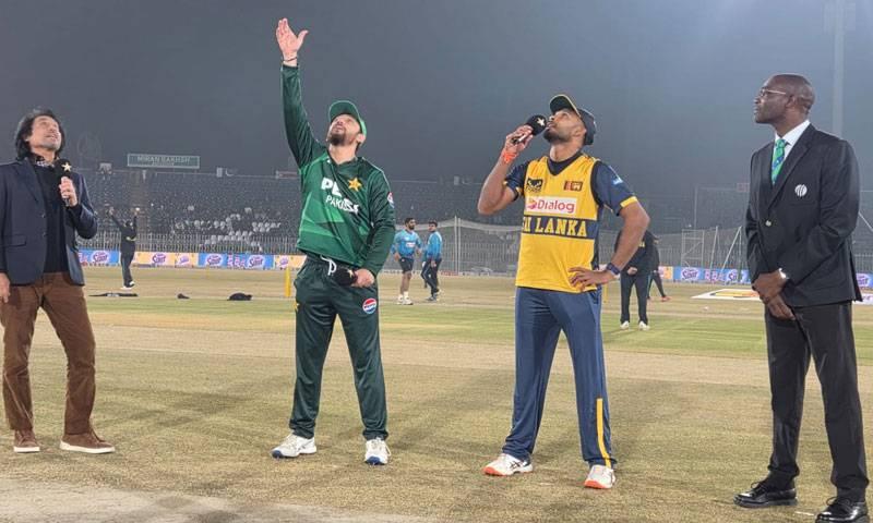 سہ ملکی سیریزفائنل: سری لنکا کا پاکستان کو جیت کے لیے 115 رنز کا ہدف