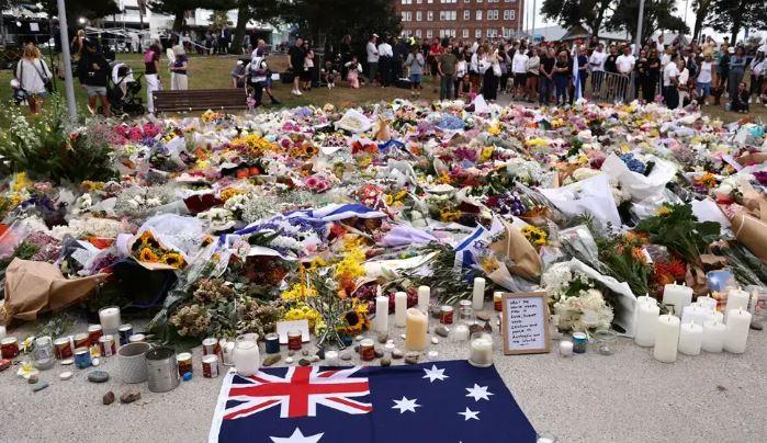 بونڈی بیچ حملے میں ہلاک افراد کی تدفین کا آغازکر دیا گیا