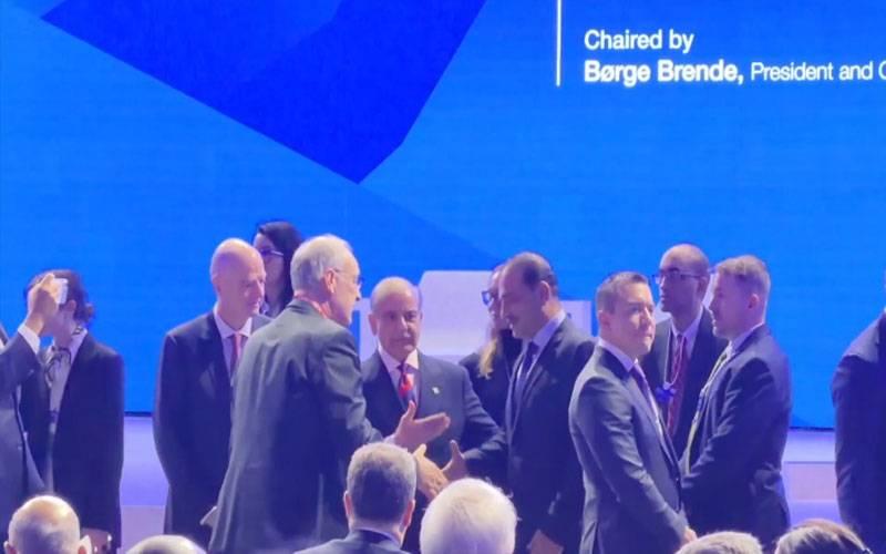 PM meets world leaders during WEF meeting