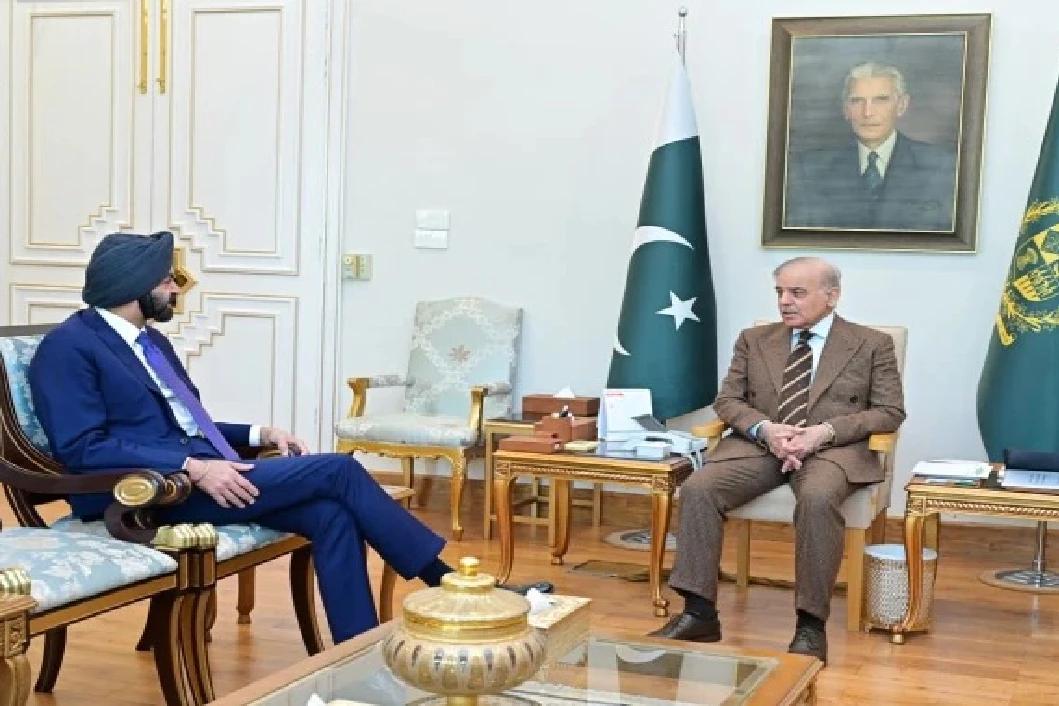  وزیراعظم شہباز شریف سے عالمی بینک کے صدر کی ملاقات، مختلف پروجیکٹس میں تعاون پر سراہا  