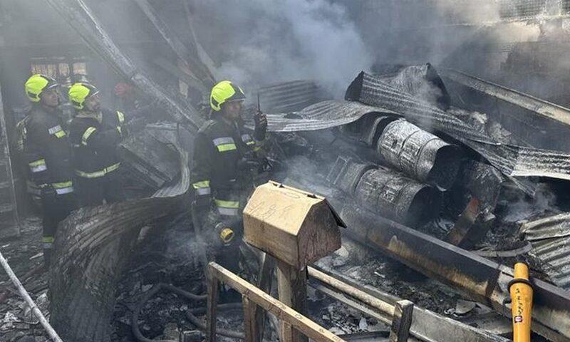 ایرانی ہیلی کاپٹر فروٹ مارکیٹ پر گر کر تباہ ، 2 پائلٹ اور2 تاجر جاں بحق